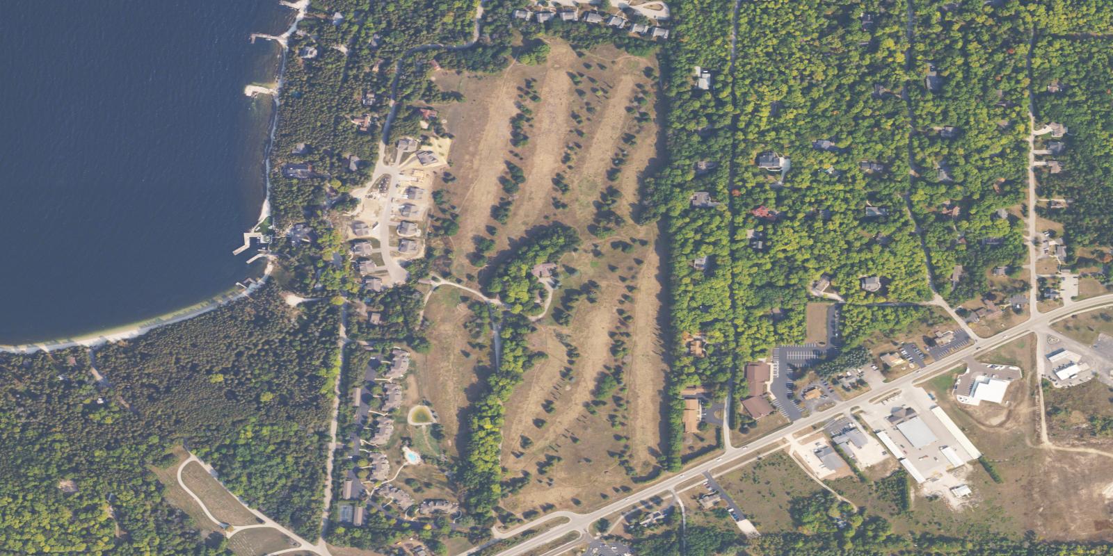 Satellite view of Bay Ridge Golf Course