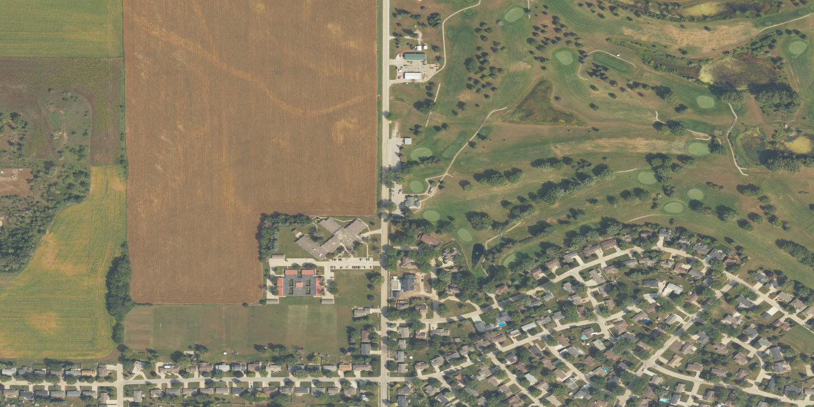 Satellite view of Carroll Municipal Golf Course