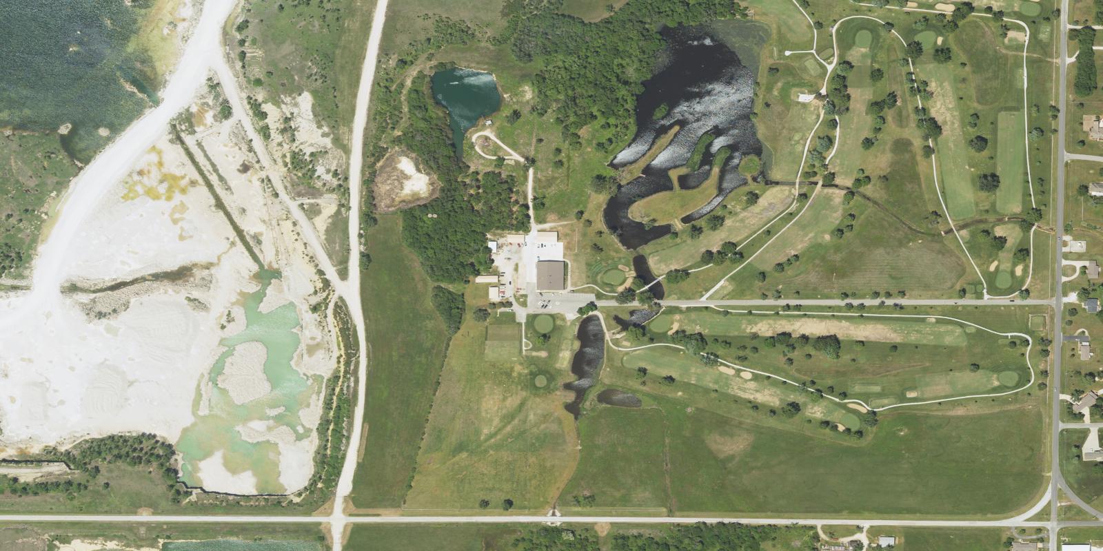 Satellite view of Chanute Country Club