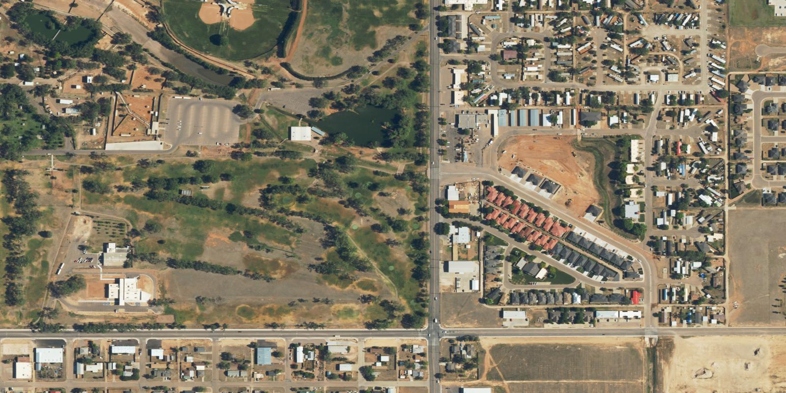 Satellite view of Clovis Municipal Golf Course