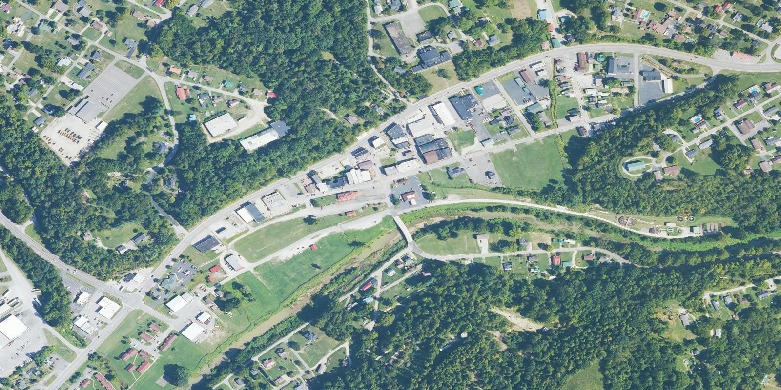 Satellite view of Grayson Lake Golf Course (Hidden Cove)