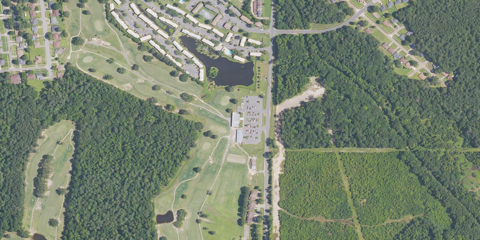 Satellite view of Huntington Park Golf Course
