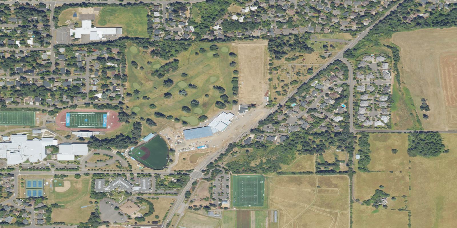 Satellite view of Lake Oswego Municipal Golf Course