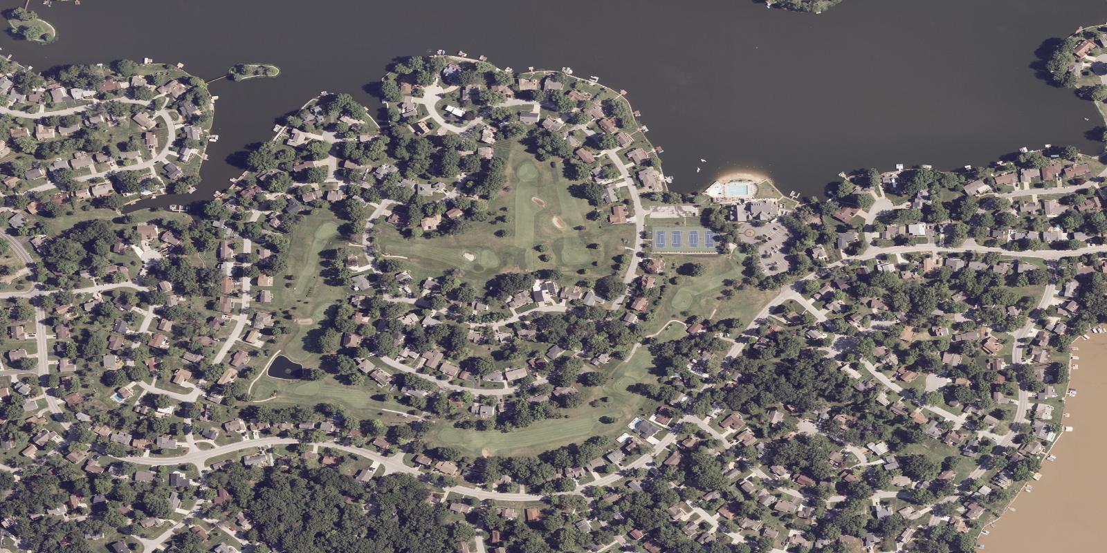 Satellite view of Lake Saint Louis 9-Hole Golf Course