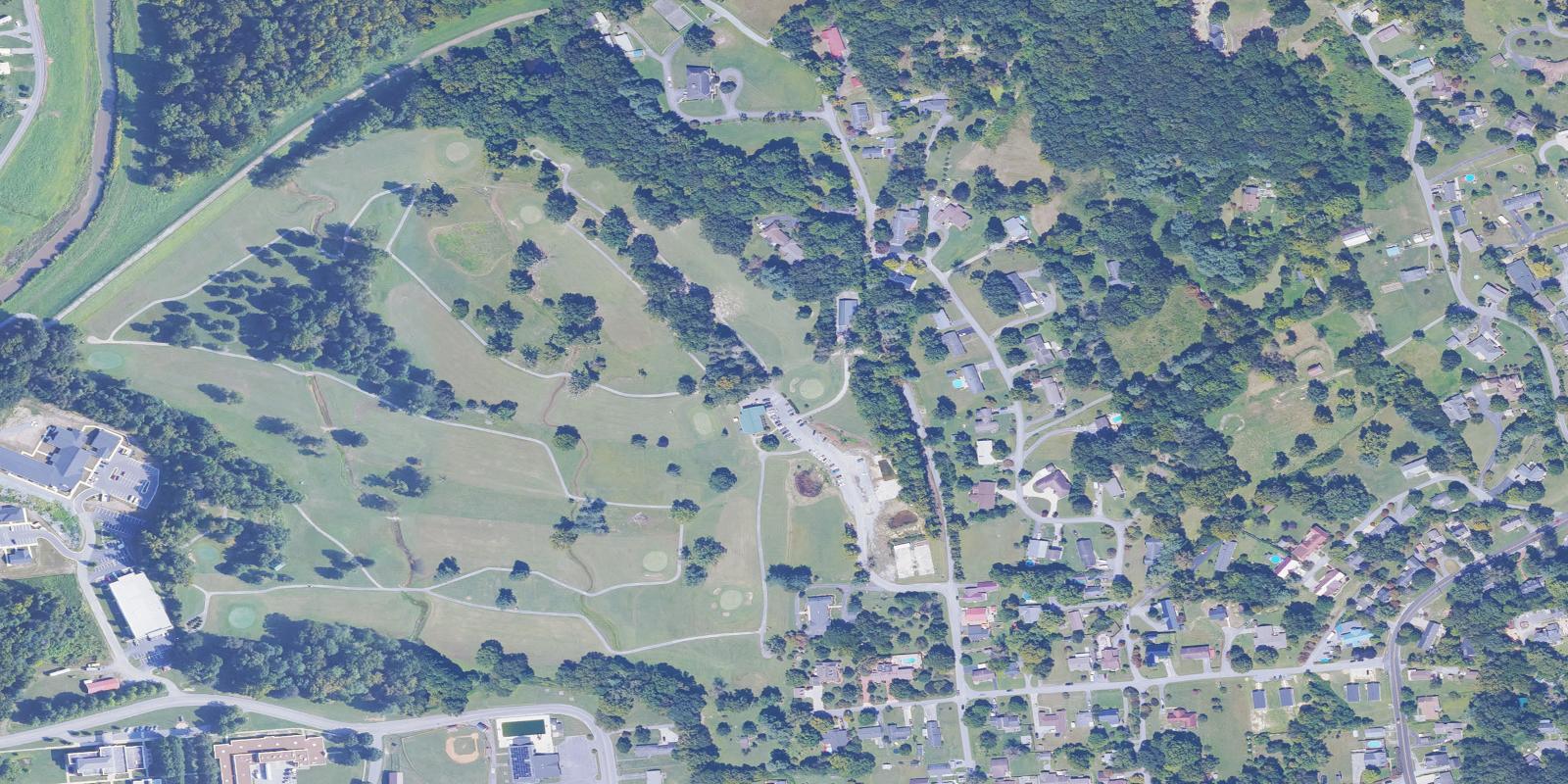 Satellite view of Middlesboro Country Club