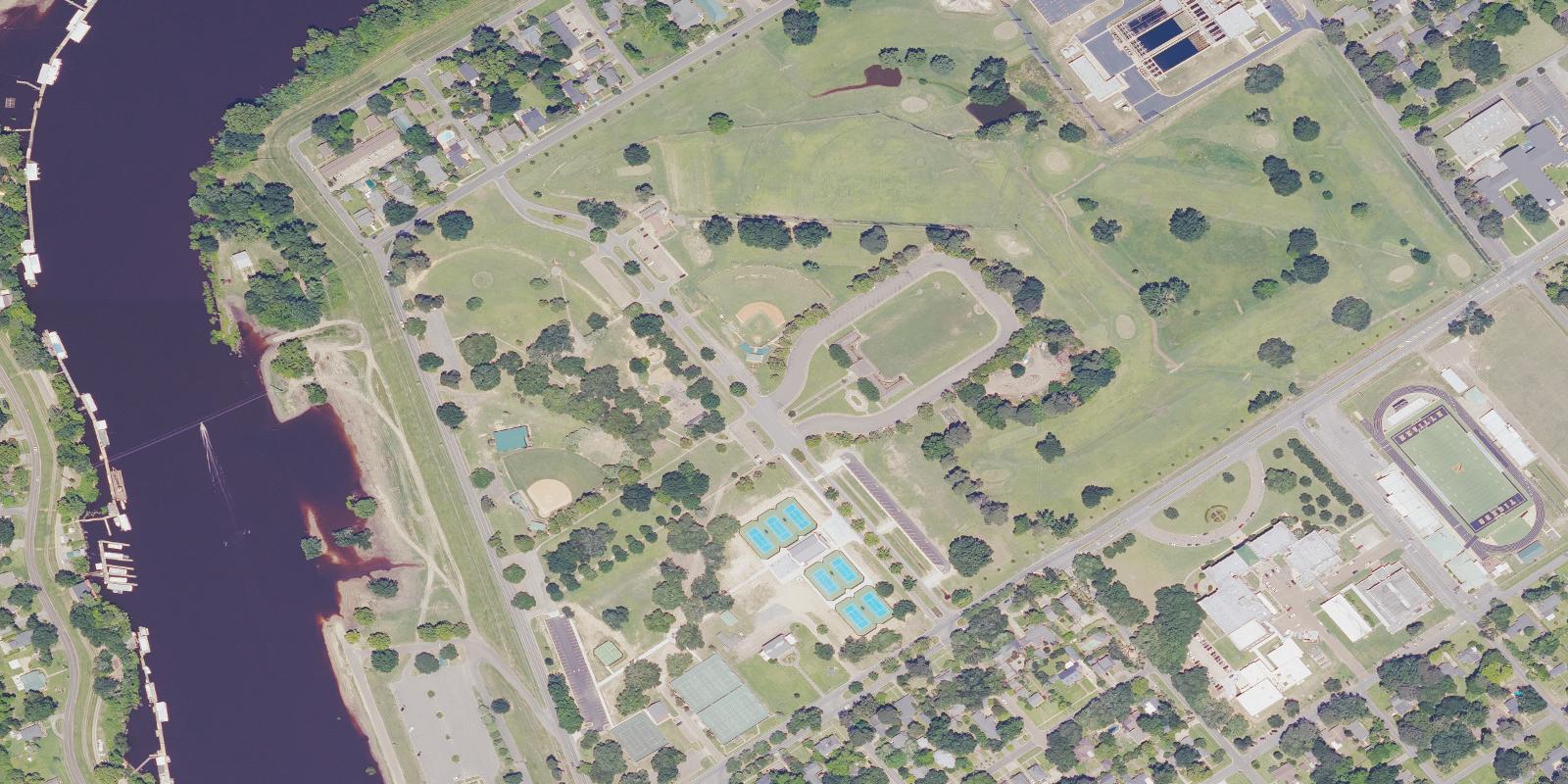 Satellite view of Monroe Municipal Golf Course
