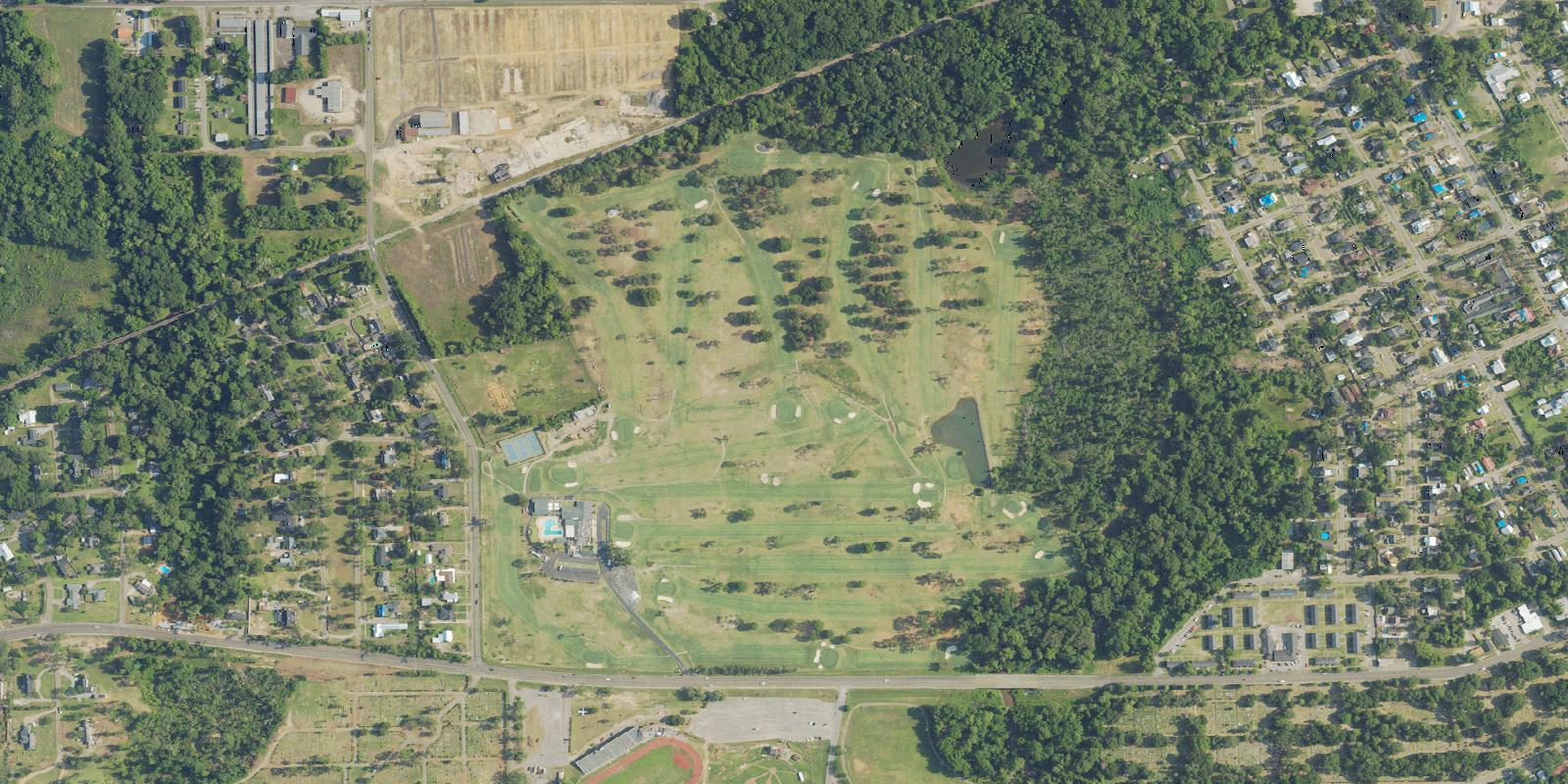 Satellite view of Selma Country Club
